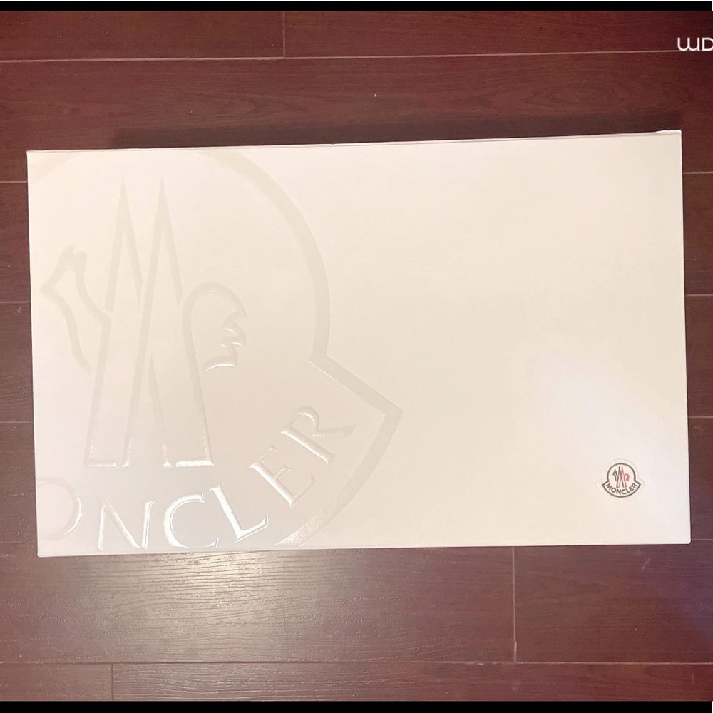 Moncler Box - Authentic